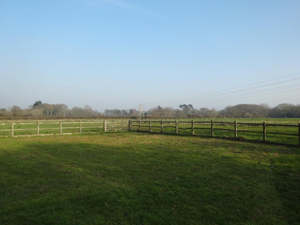 Bed and Breakfast Hunters Croft Sway Екстер'єр фото