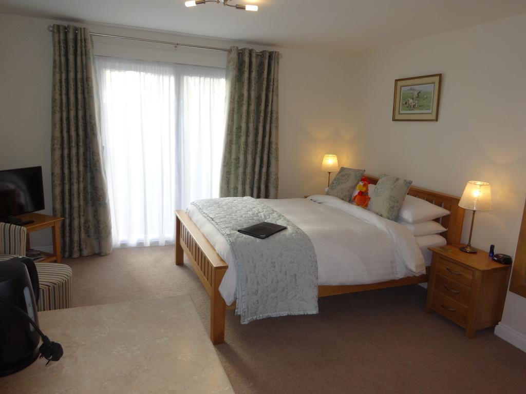 Bed and Breakfast Hunters Croft Sway Номер фото