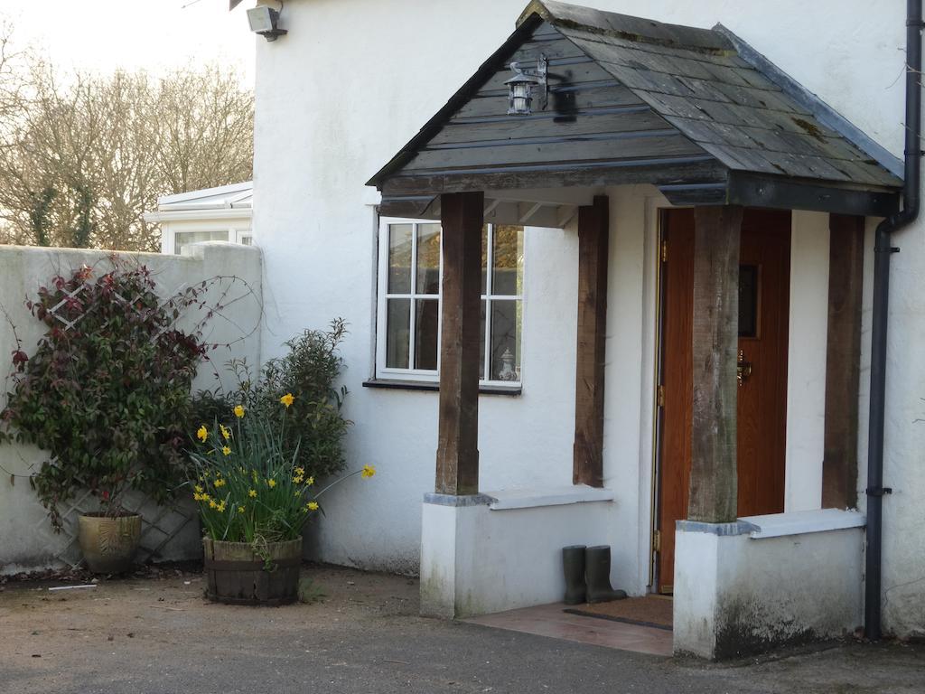 Bed and Breakfast Hunters Croft Sway Екстер'єр фото