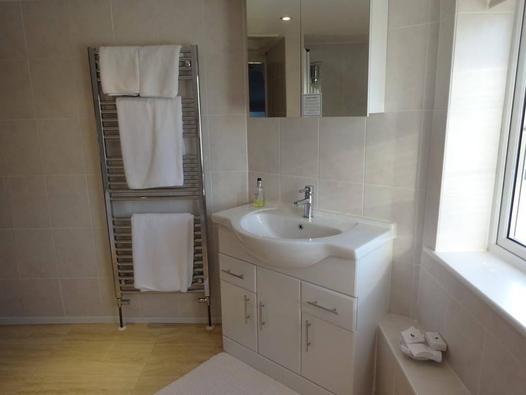Bed and Breakfast Hunters Croft Sway Екстер'єр фото